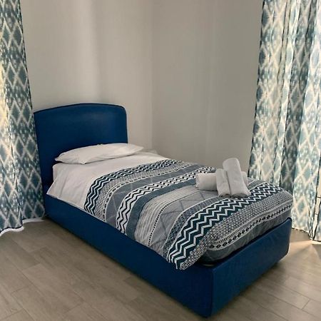 Appartement La Porta Di Carmy à Naples Extérieur photo