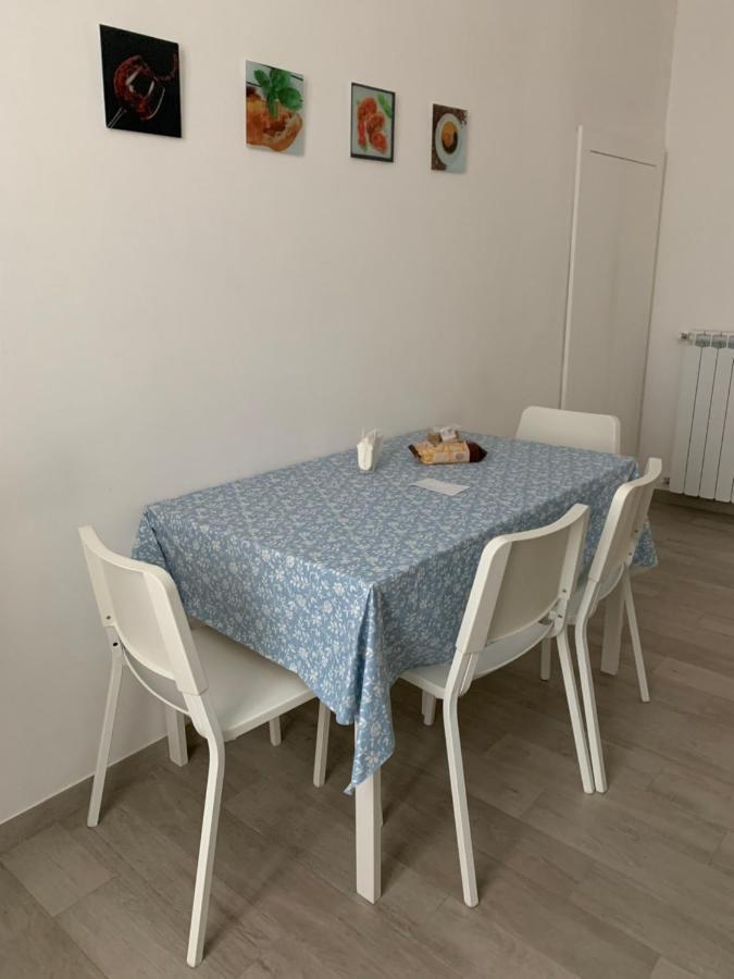 Appartement La Porta Di Carmy à Naples Extérieur photo